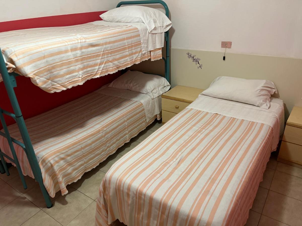 Hotel Zucconi モンテカティーニ・テルメ エクステリア 写真
